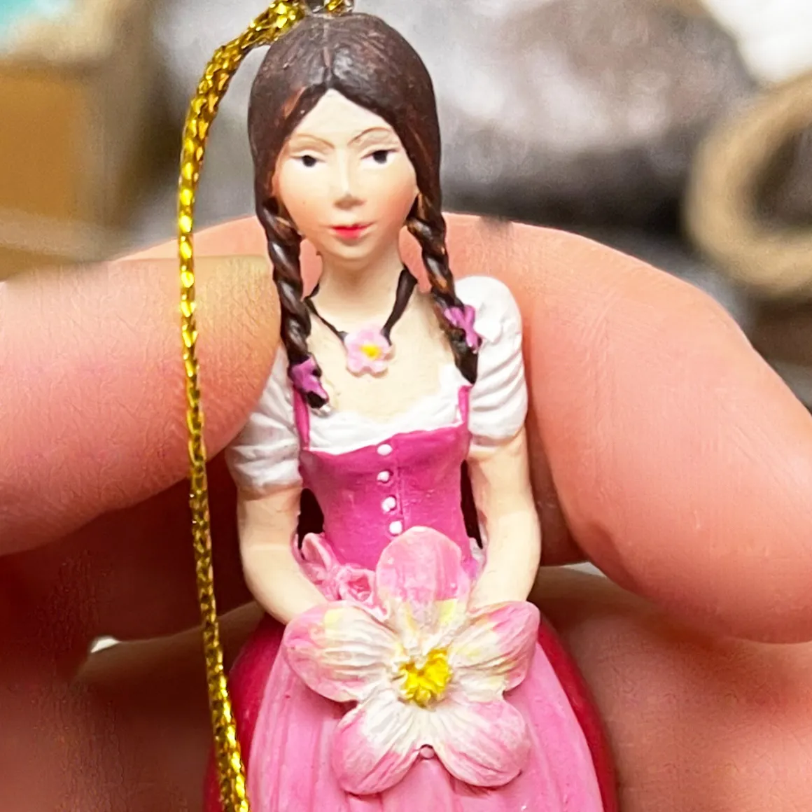 Deko Blumenmädchen Alpenrose, Alpenrosemädchen, rosa-pink, 12cm, Hänger, Fiebiger Floristik