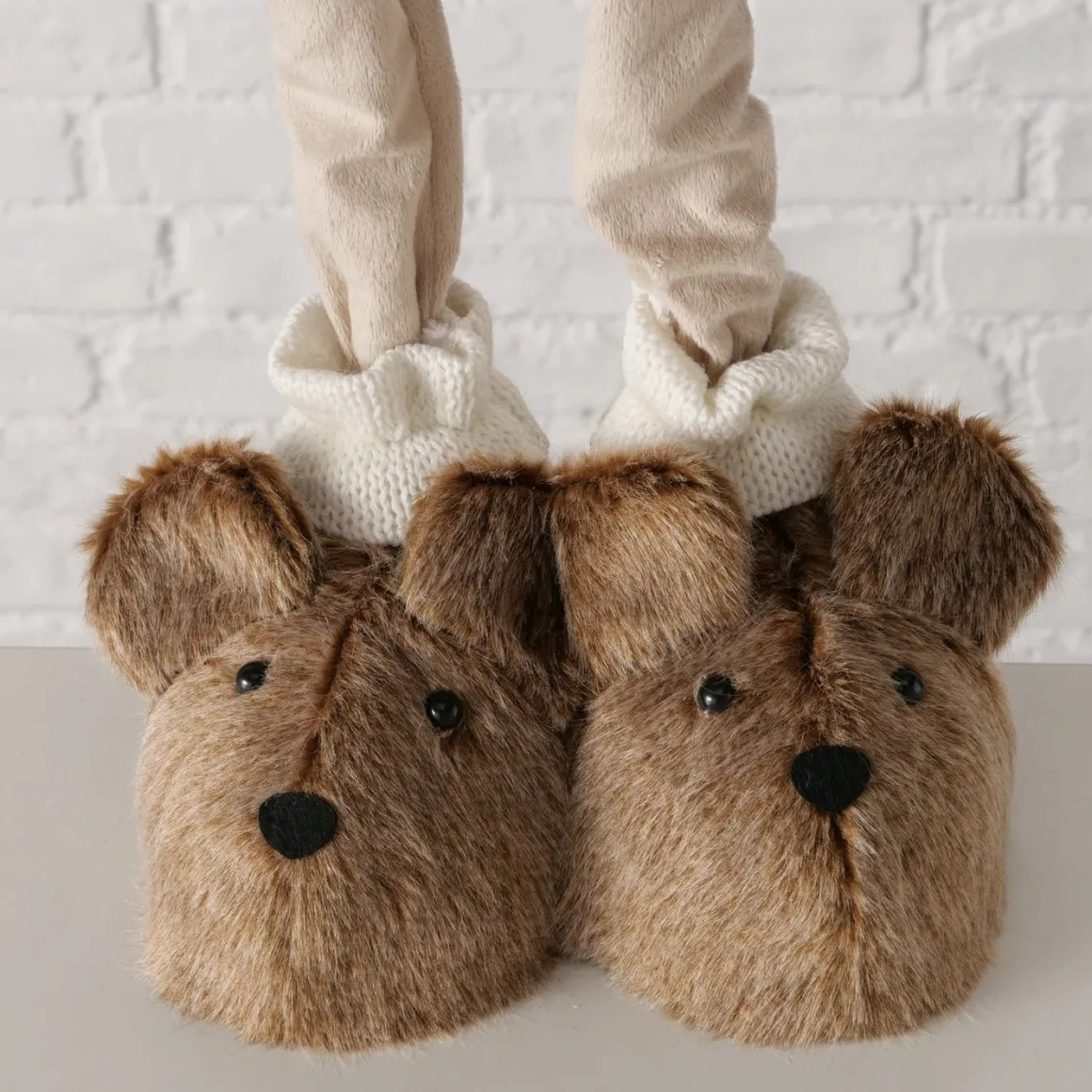 Deko Teddy mit Rock und Hundeschuhe, Teddymädchen mit Teleskopbeine, 74cm bis 120cm, Boltze Home Col