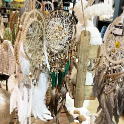 Deko Traumfänger Boho, Dreamcatcher mit Federn, braun oder creme, Ø15cm