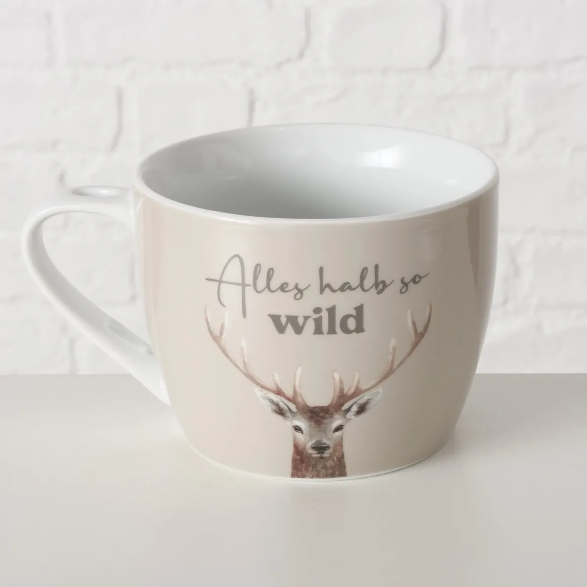 Jumbobecher Hirsch, Porzellanbecher mit Henkel, Deckel und Löffel, Alles halb so wild, Boltze Home Collections