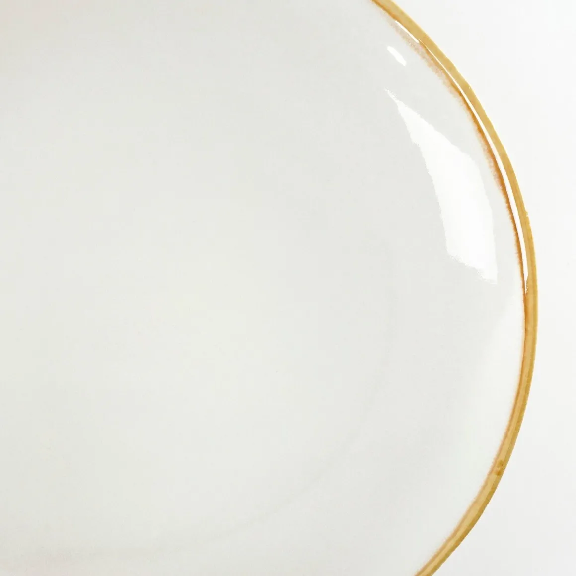 Keramik Speiseteller, Tabo, handgefertigt, weiß, Rand braun, 26,5cm, Mica Decorations