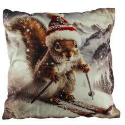 Samtkissen Eichhörnchen auf Ski, Winterkissen Eichhörnchen mit Pudelmütze, 45x45cm