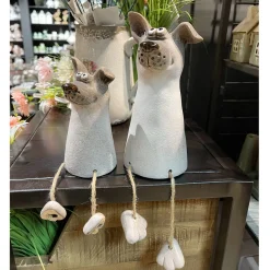 Zaunhocker Hund beige, Keramikhund mit Schlackerbeine, 14cm